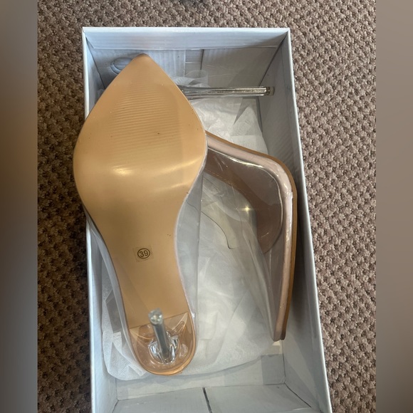 Clear stilleto court heels - Picture 4 of 4